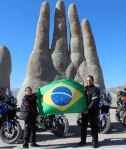 1043-Socialight-Haroldo Antunes no deserto do Atacama no Chile em excursão de moto