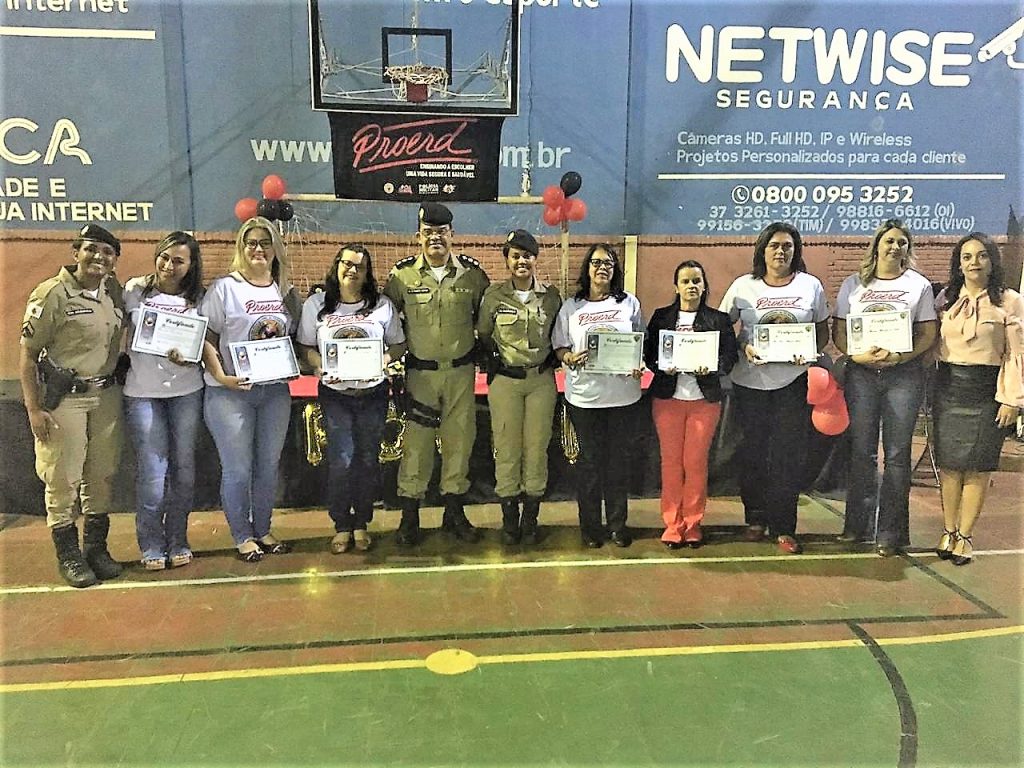 Pm Realiza Formatura De Mais Alunos Do Proerd O Papel